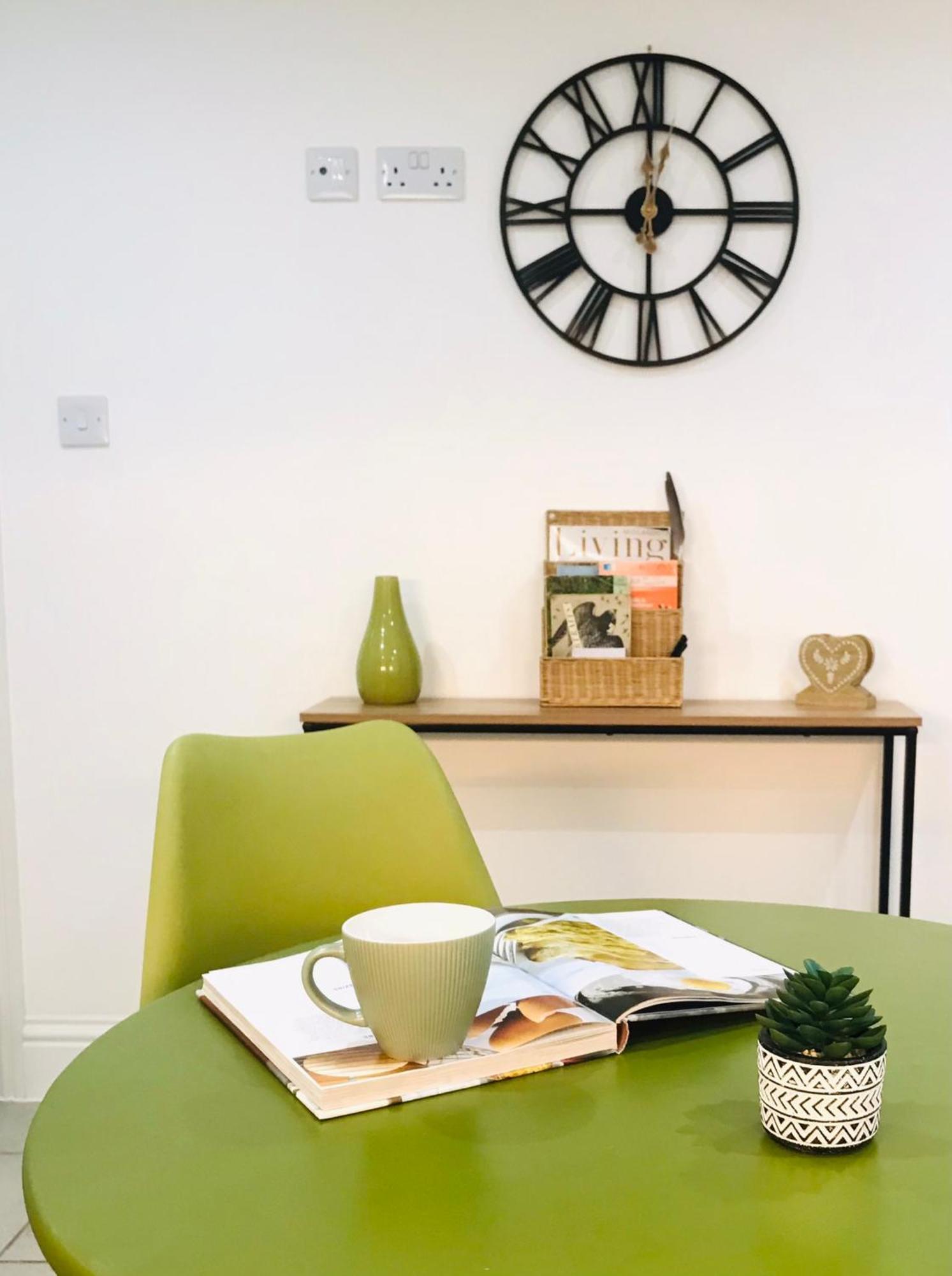 Bell Cottage By Ludlow Castle With Onsite Parking 외부 사진
